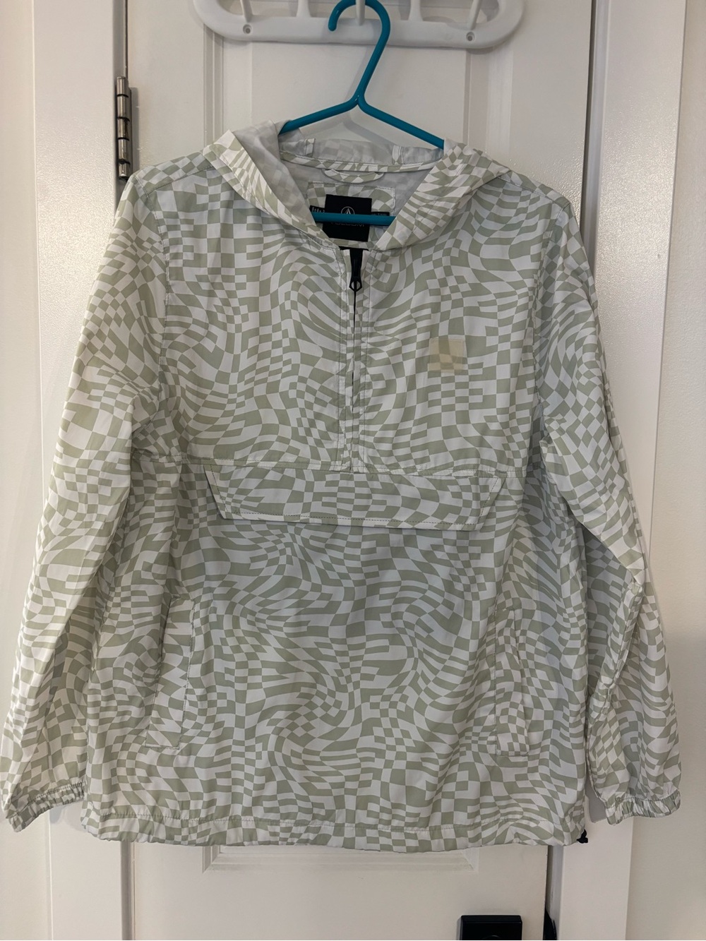 Volcom lightweight packable windbreaker